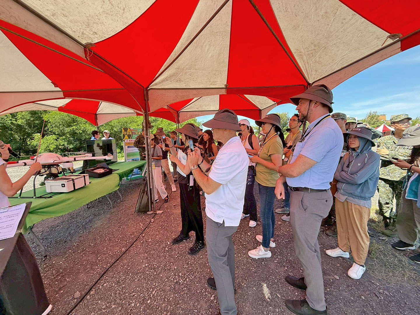 Image(5):UAV-based aerial radiation detection demonstration