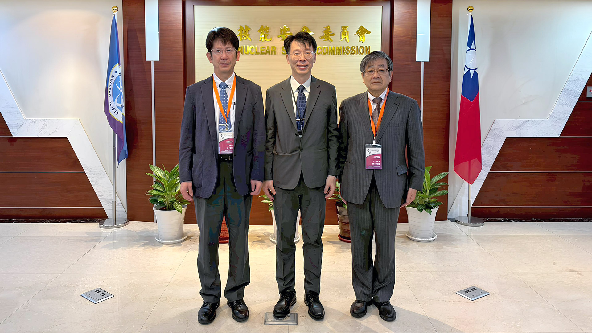 Image(1):Mr. Shigeki HARA and Dr. Kazuyoshi MASUMOTO visited NSC Secretary General, Chung-Der WANG