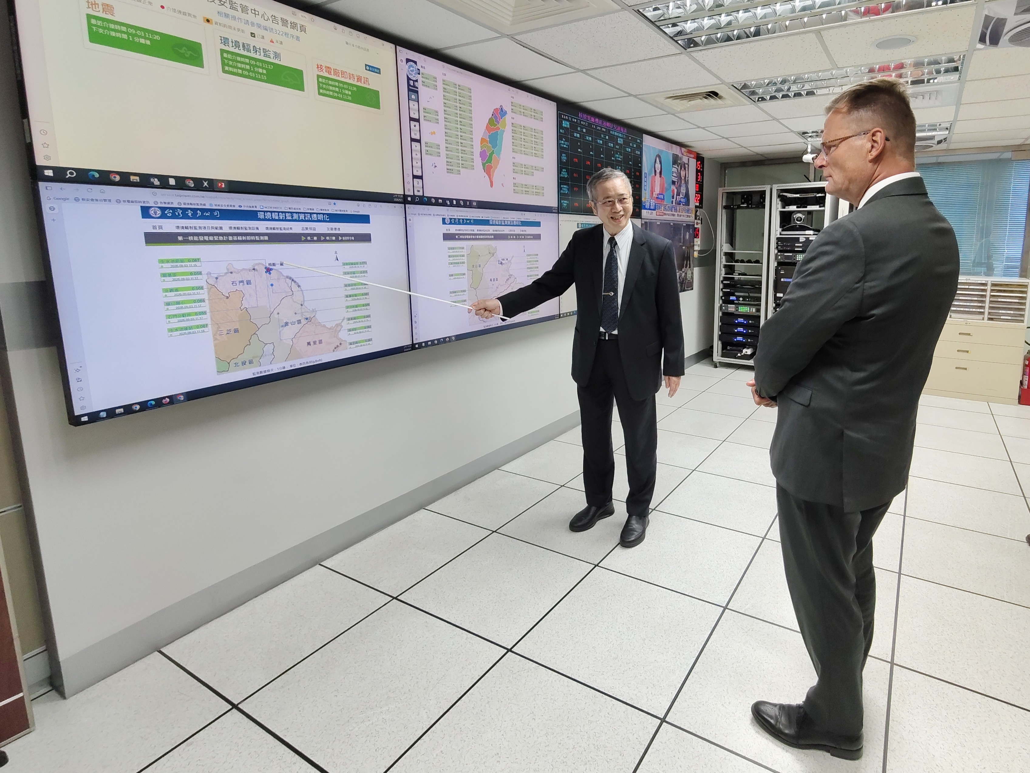 Image(4):Figure 4. Visit to the Nuclear Safety Duty Center