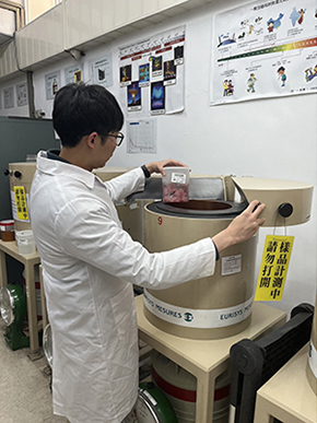 利用純鍺偵檢器進行放射性核種檢測圖