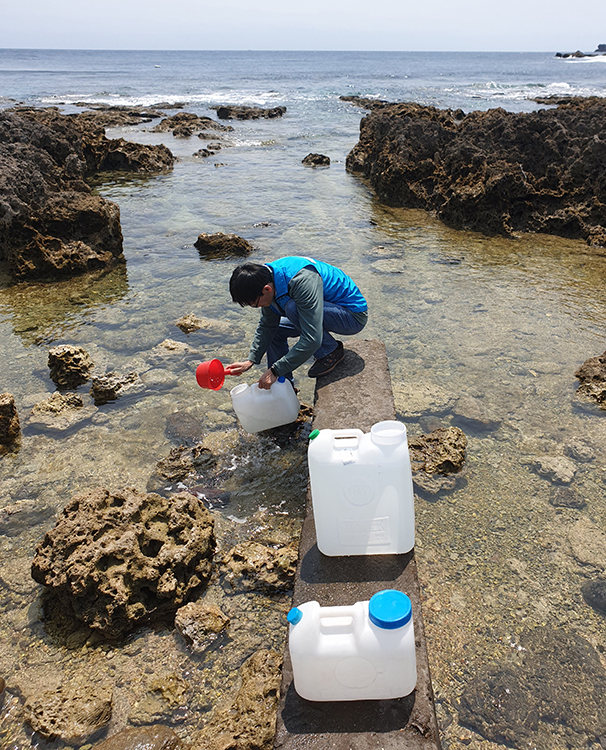 海灘海水取樣圖
