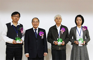 研究發展傑出貢獻–個人獎合照
