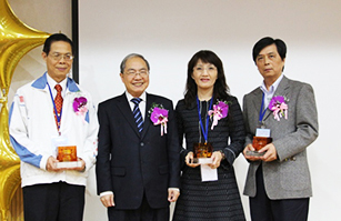 安全營運績優–團體獎合照