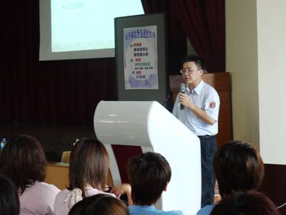 圖三、秦清哲博士擔任輻射防護教育宣導講師
