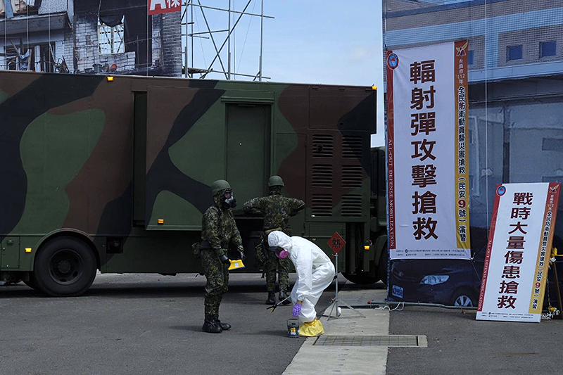 國軍化學兵協助人員輻射污染偵測作業