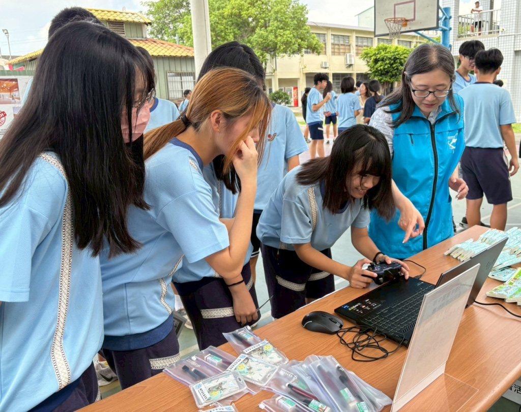 開心闖關_玩遊戲學知識