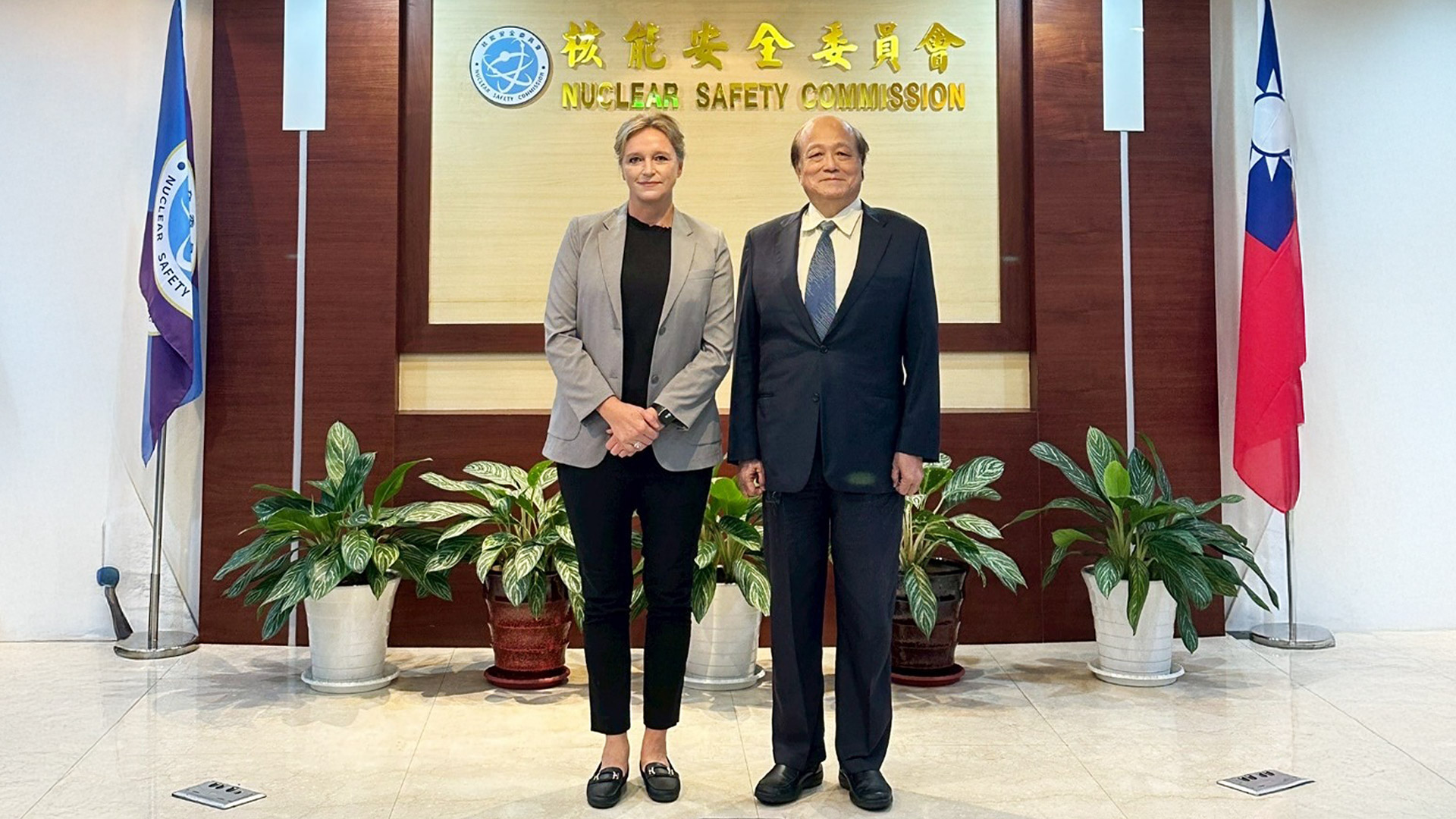 瑞典貿易暨投資委員會台北辦事處代表任荷雅拜會核安會陳明真主任委員