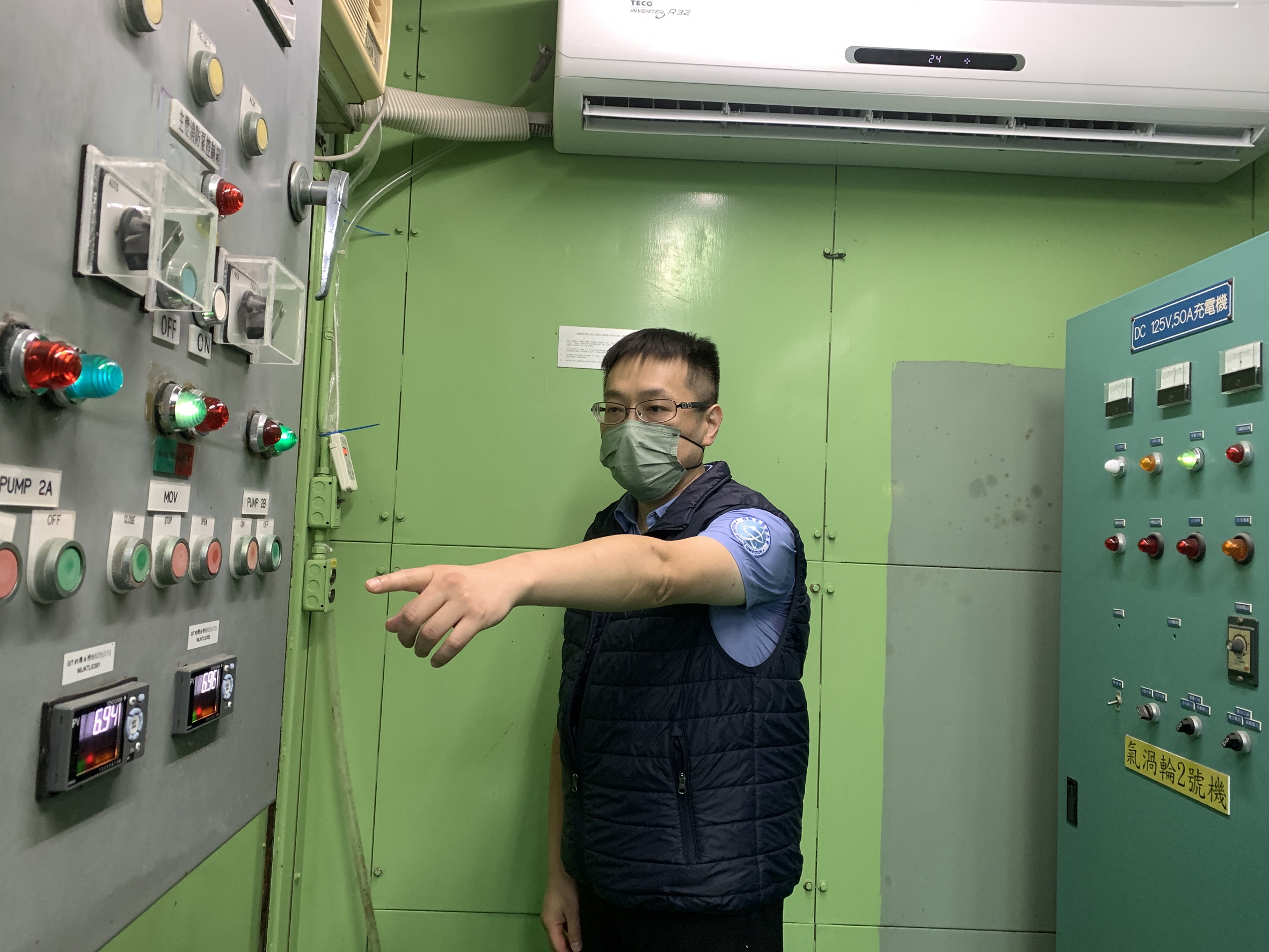 核安會視察員查證氣渦輪機廠房狀況