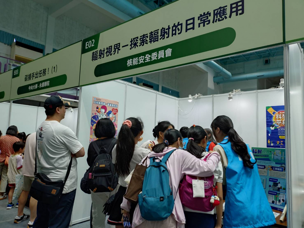 民眾熱情參與  科展攤位超吸睛