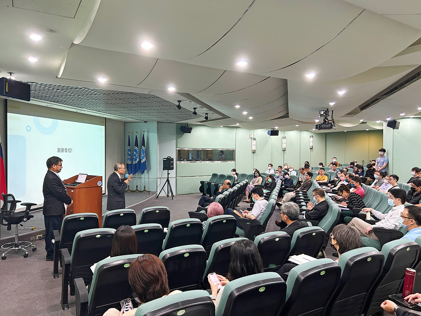 相關照片(4):專題演講討論交流情形