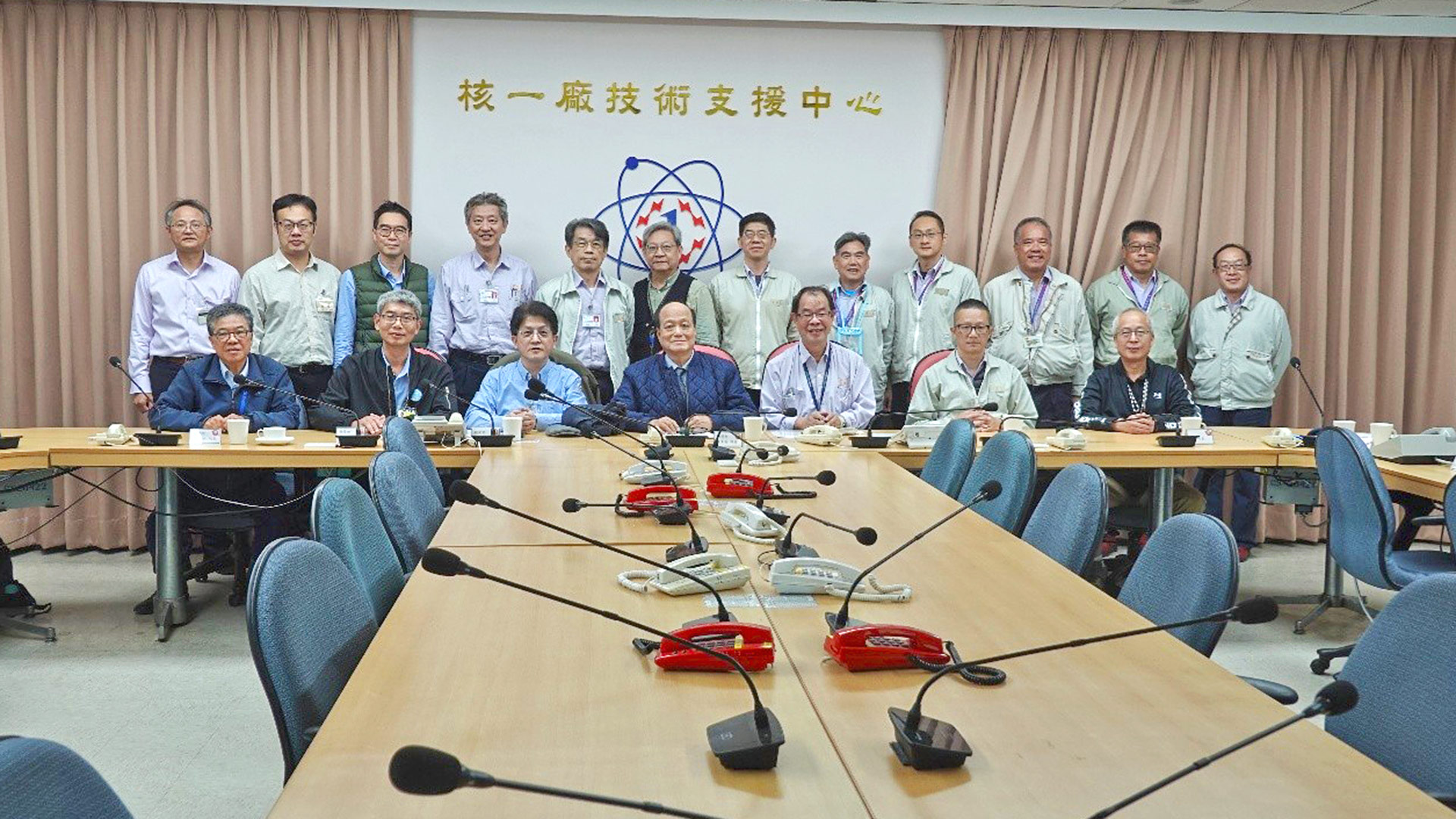 相關照片(1):陳主任委員赴核一廠查訪