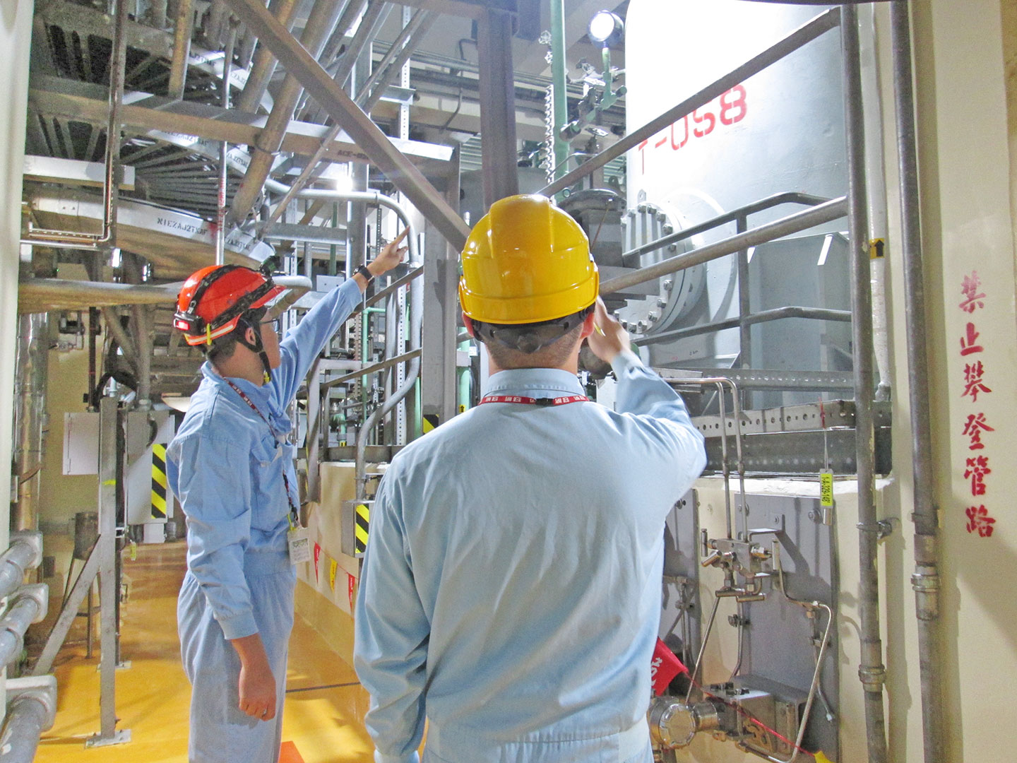 相關照片(4):核安會視察員查核1號機輔助廠房現場狀況